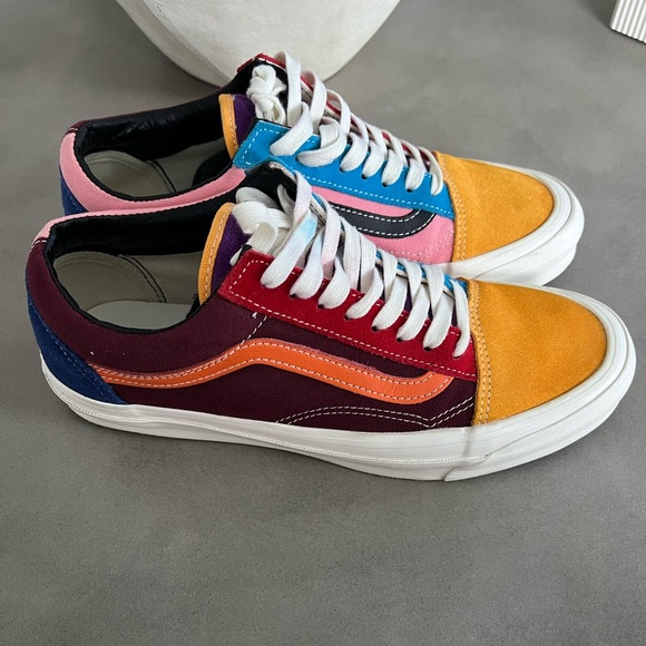 Vans UA OG Old Skool LX; Men size: 8.5, Women: 10 - Picture 2 of 8